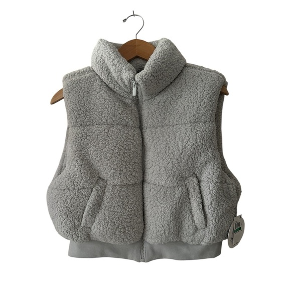 New! Planet Heart Gray Sherpa-Like Vest sz L - Picture 1 of 13